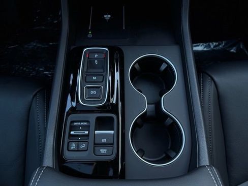 New 2025 Honda Pilot TrailSport image 39