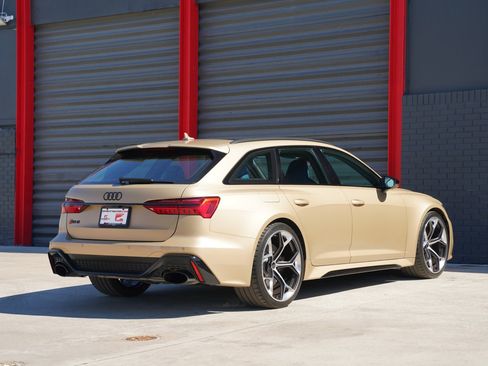 Used 2024 Audi RS 6 performance image 5