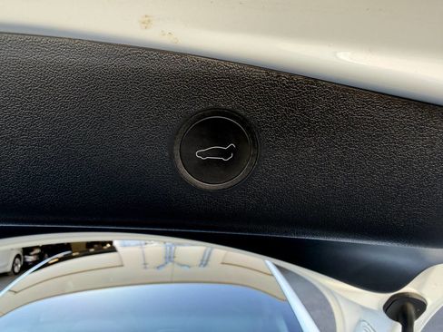 Used 2023 Tesla Model 3 Standard Range image 21