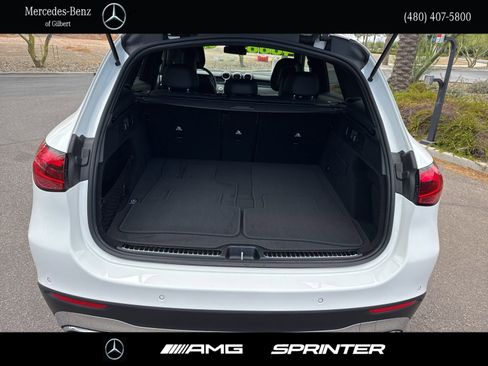 Used 2025 Mercedes-Benz GLC 300 image 6