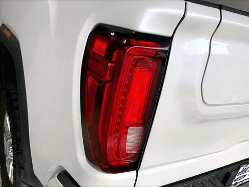 Used 2020 GMC Sierra 2500 Denali w/ Denali Ultimate Package image 13