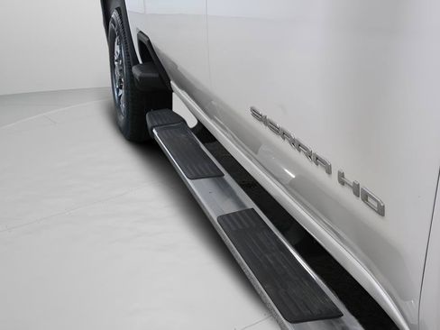 Used 2025 GMC Sierra 2500 SLE AWD/4WD image 25