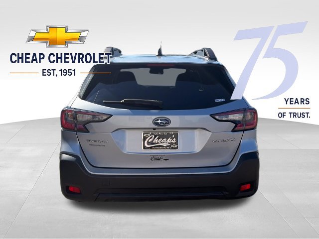 Used 2023 Subaru Outback Premium AWD/4WD image 4