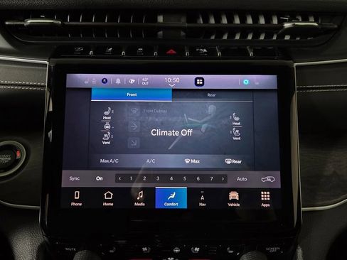 Used 2023 Jeep Grand Cherokee L Limited w/ Luxury Tech Group II AWD/4WD image 25