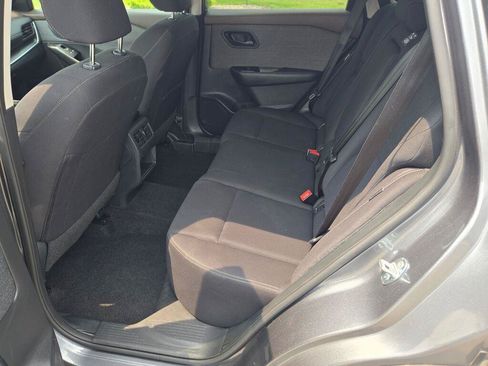 Used 2023 Nissan Rogue S FWD image 15