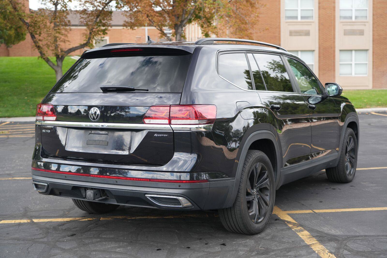 Used 2023 Volkswagen Atlas SE AWD/4WD image 5