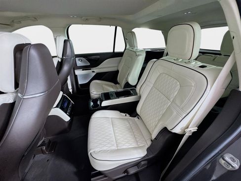 Used 2023 Lincoln Aviator Black Label w/ Dynamic Handling Package image 25