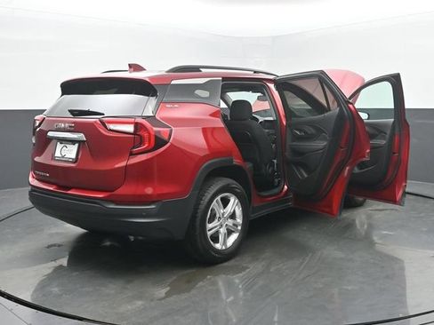 Used 2022 GMC Terrain SLE w/ Driver Convenience Package FWD image 54
