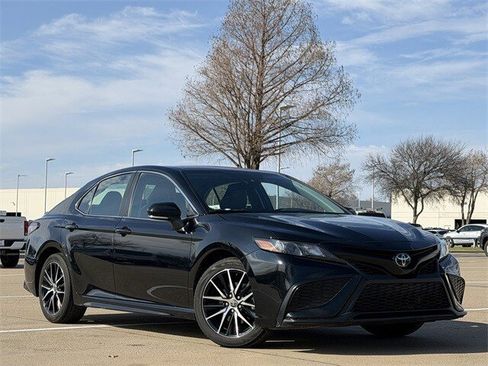 Certified 2024 Toyota Camry SE image 2