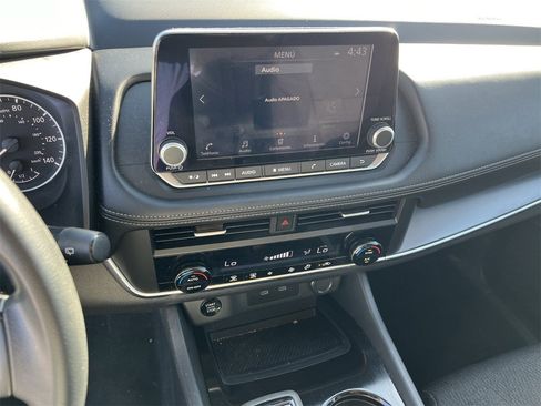 Certified 2024 Nissan Rogue SV image 8