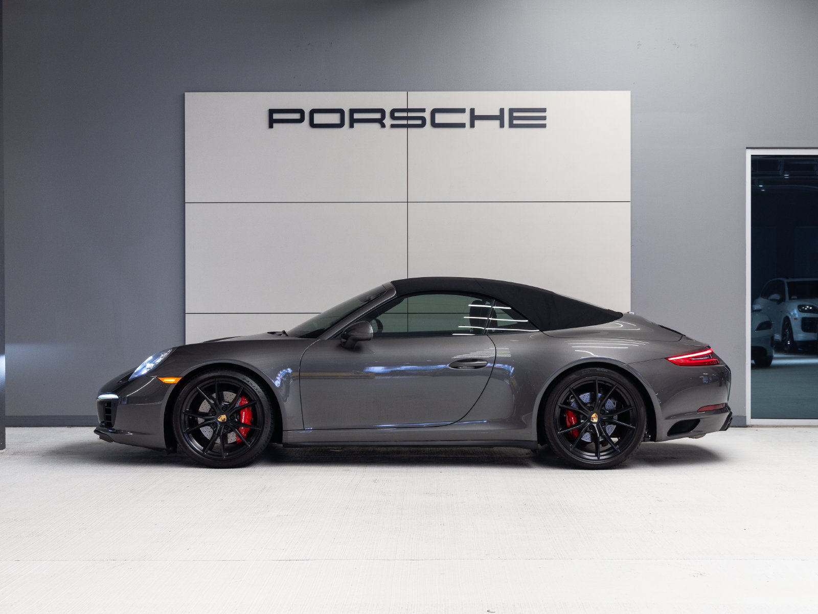Certified 2017 Porsche 911 Carrera 4S AWD/4WD image 2