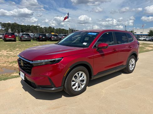 Certified 2025 Honda CR-V LX image 4