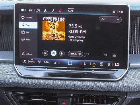 Used 2025 Volkswagen Tiguan S FWD image 16