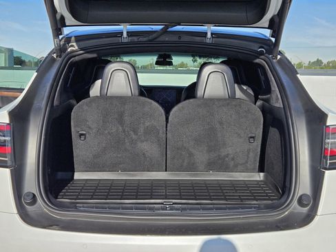 Used 2019 Tesla Model X Long Range image 23