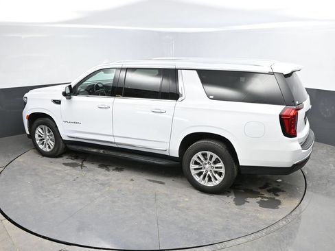 Used 2023 GMC Yukon XL SLT w/ SLT Luxury Package AWD/4WD image 34