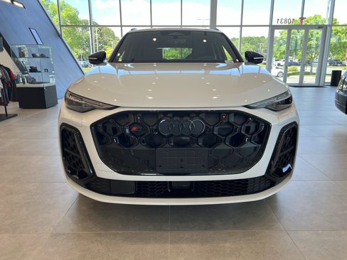 New 2026 Audi SQ5 Premium Plus image 3