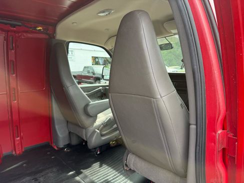 Used 2022 Chevrolet Express 2500 w/ Driver Convenience Package RWD image 26