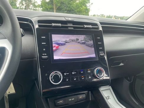 Certified 2024 Hyundai Tucson SE AWD/4WD image 12