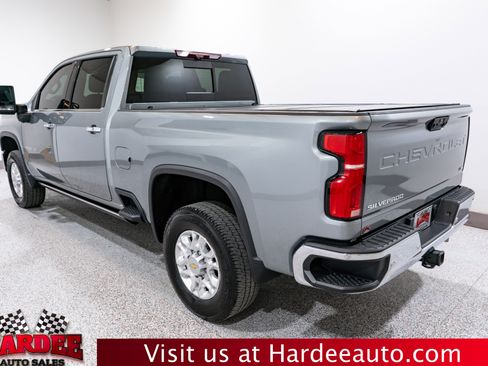Used 2024 Chevrolet Silverado 2500 LTZ w/ LTZ Premium Package image 3