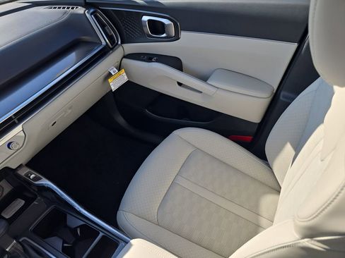 New 2026 Kia Sorento S w/ S Panoramic Sunroof Package image 17