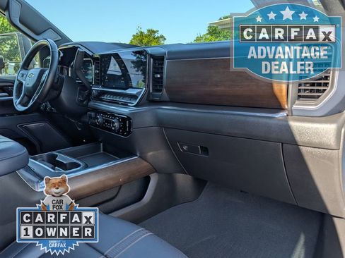 Used 2024 Chevrolet Silverado 2500 High Country w/ High Country Premium Package AWD/4WD image 30