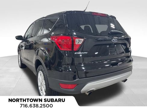 Used 2019 Ford Escape SE image 28