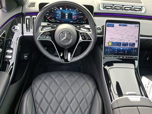 Used 2024 Mercedes-Benz S 580 S 580 image 11