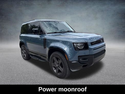 Used 2025 Land Rover Defender 90 X-Dynamic SE AWD/4WD image 8