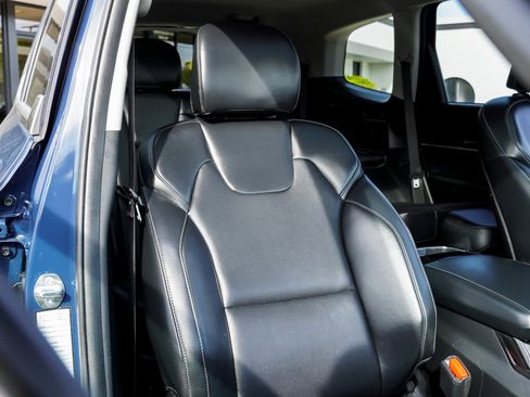 Used 2025 Kia Telluride S AWD/4WD image 26