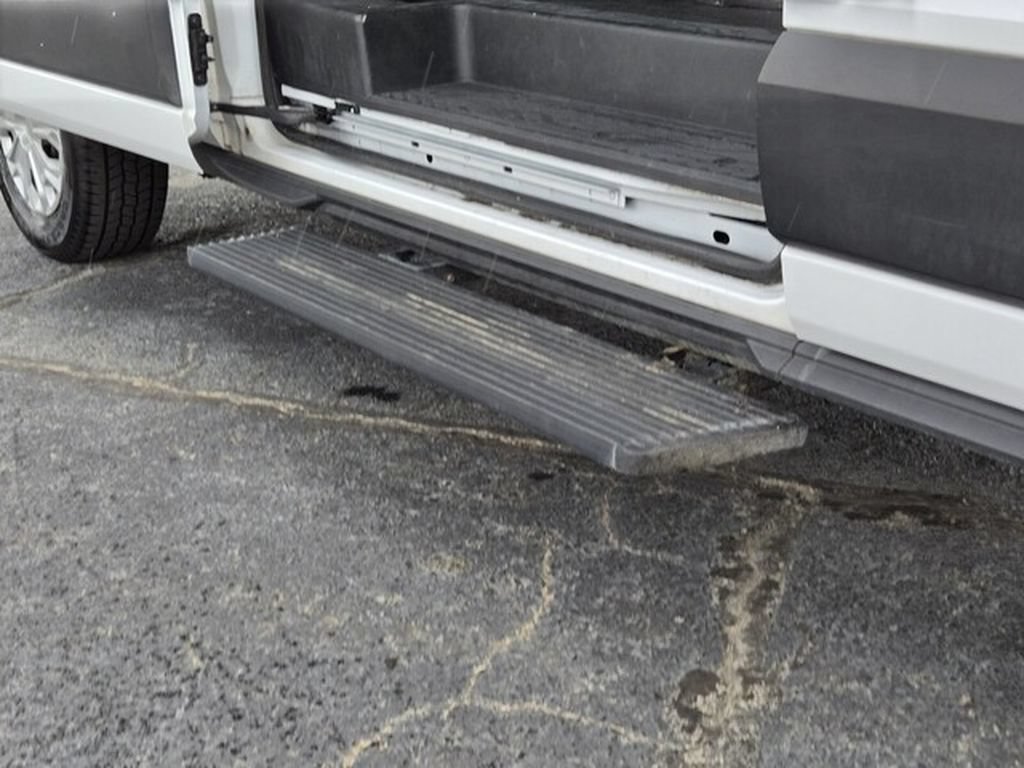 Certified 2023 Ford Transit 350 XLT RWD image 17