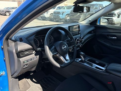 Used 2024 Nissan Sentra SV FWD image 10