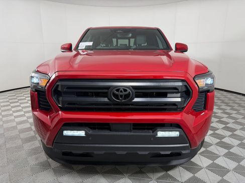 Used 2024 Toyota Tacoma SR5 AWD/4WD image 5