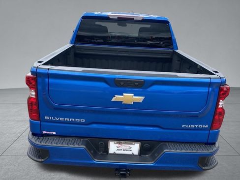 Used 2023 Chevrolet Silverado 1500 Custom AWD/4WD image 12