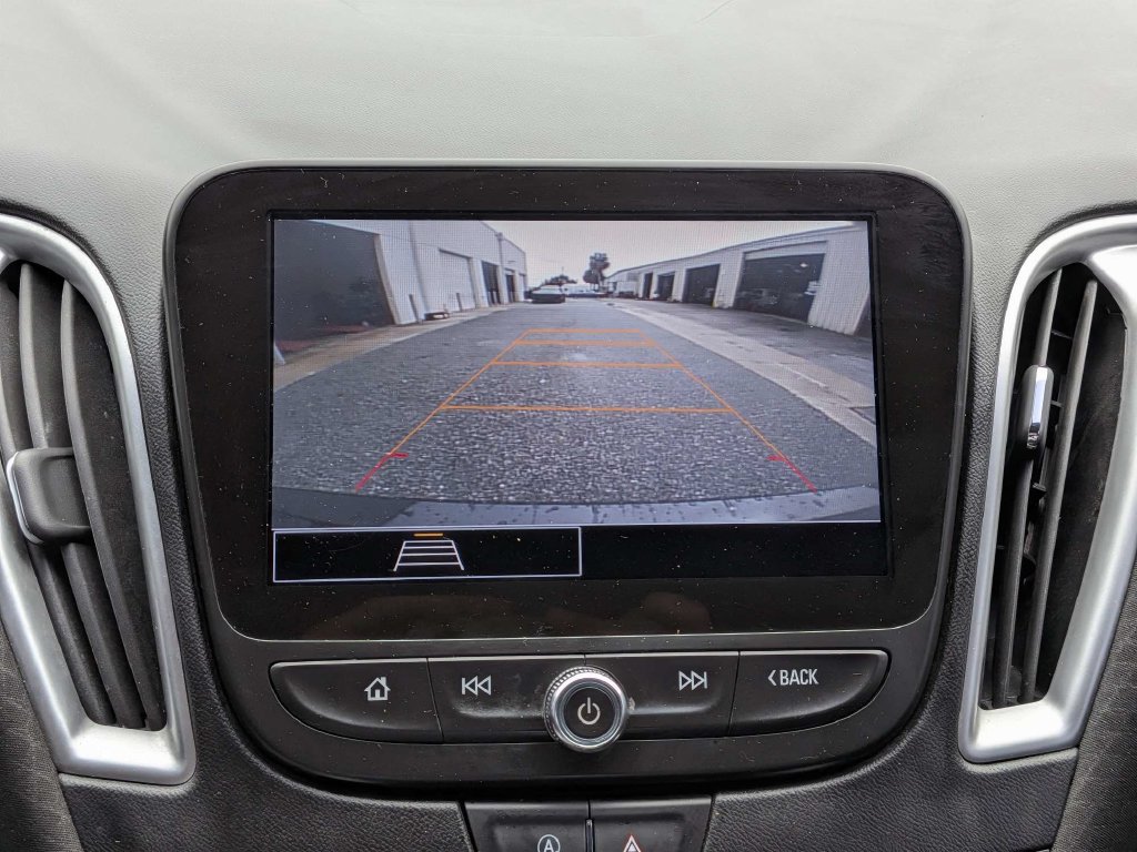 Used 2022 Chevrolet Malibu LS FWD image 26