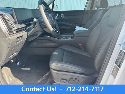 New 2025 Kia Sorento S w/ Panoramic Sunroof Package image 21