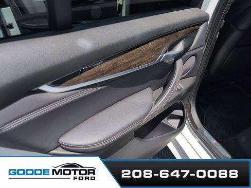 Used 2018 BMW X5 xDrive50i AWD/4WD image 9
