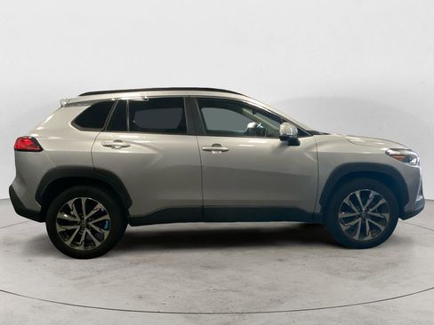 Certified 2024 Toyota Corolla Cross XLE image 6