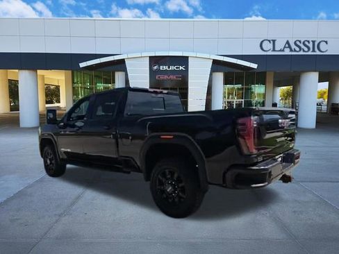 Used 2025 GMC Sierra 2500 AT4 w/ AT4 Premium Plus Package image 6