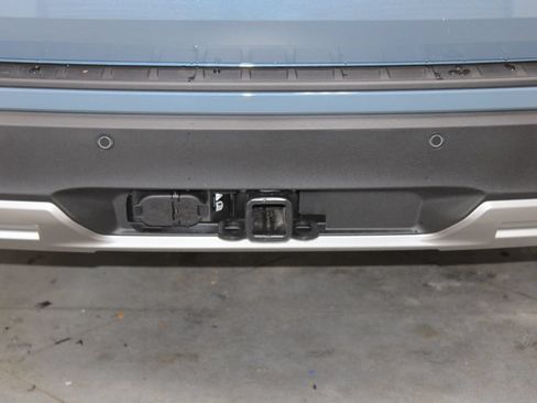 New 2026 Ford Explorer Active w/ Active Comfort Package RWD image 8