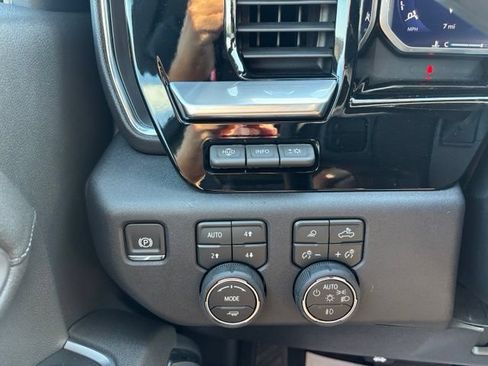 New 2026 Chevrolet Silverado 2500 High Country w/ High Country Premium Package AWD/4WD image 16