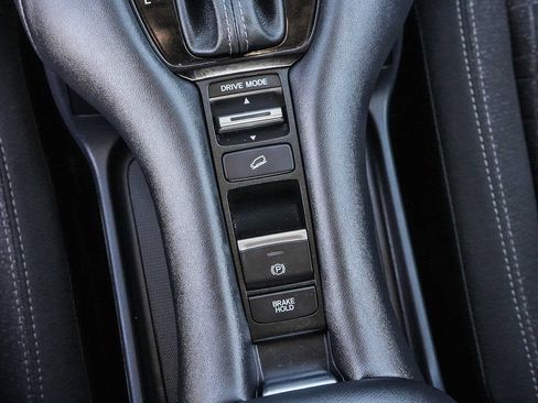 Used 2025 Honda HR-V LX image 20