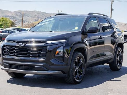 Used 2025 Chevrolet Equinox LT w/ Convenience Package II AWD/4WD image 35