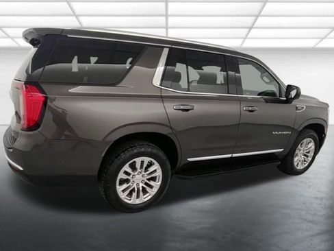 Used 2021 GMC Yukon SLT AWD/4WD image 8