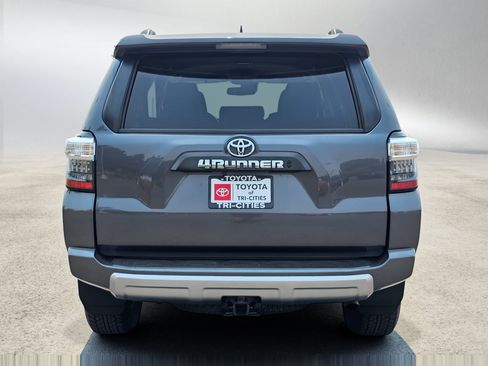 Used 2023 Toyota 4Runner TRD Off-Road AWD/4WD image 4