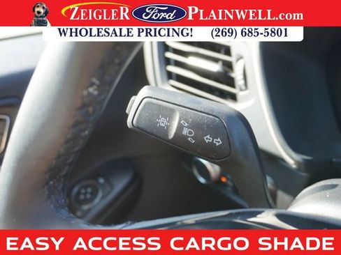 Used 2022 Ford Escape SE w/ Cold Weather Package image 24