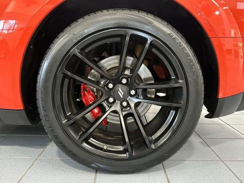 Used 2021 Dodge Challenger R/T Scat Pack RWD image 11