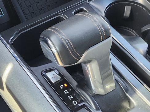 Used 2023 Ford F150 Lightning Lariat image 31