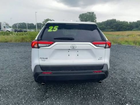 Certified 2025 Toyota RAV4 LE AWD/4WD image 7