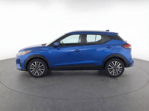 Used 2024 Nissan Kicks SV FWD image 5