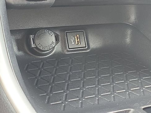 Used 2025 Toyota RAV4 XLE image 24